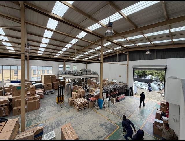 1,677M² WAREHOUSE TO LET IN RANDJESPARK